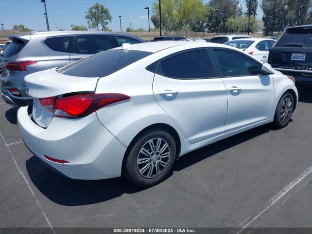 5NPDH4AE6GH695786 Hyundai ELANTRA SE