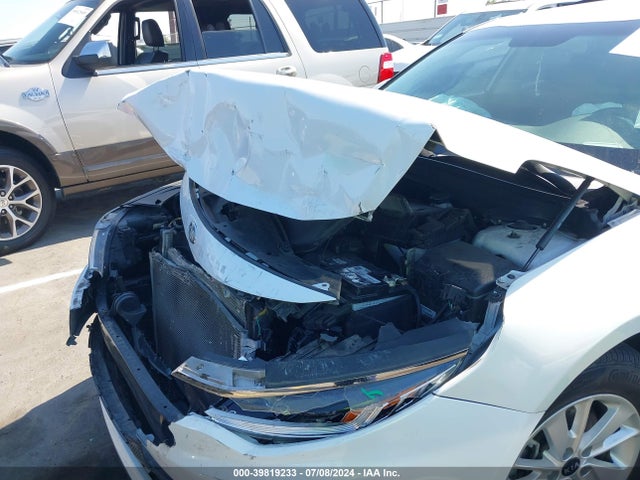 KIA Optima Lx 2018 5XXGT4L33JG215598 Image 6