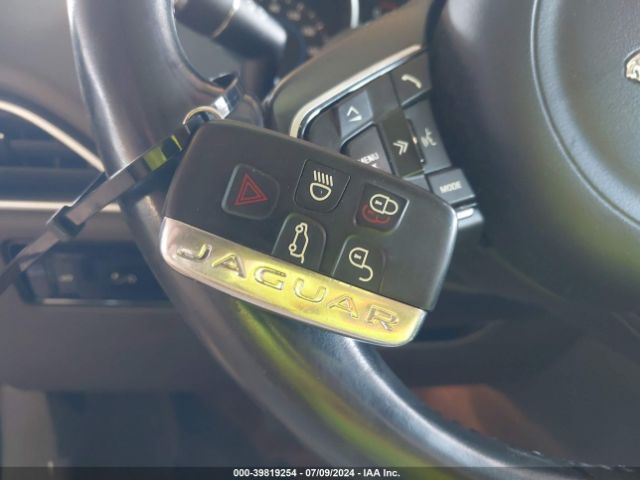 SADCK2BV4HA074608 Jaguar F-pace 35t Prestige