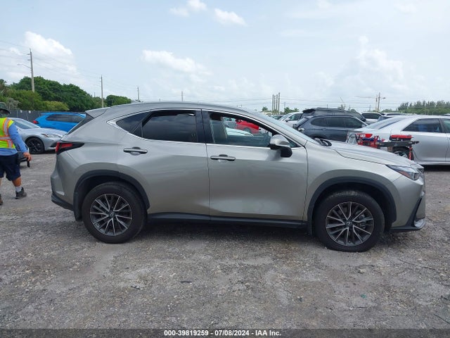 2T2GDCAZXNC001196 Lexus Nx 250 Premium