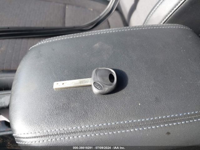 KNDEU2AA2M7227975 KIA SELTOS S