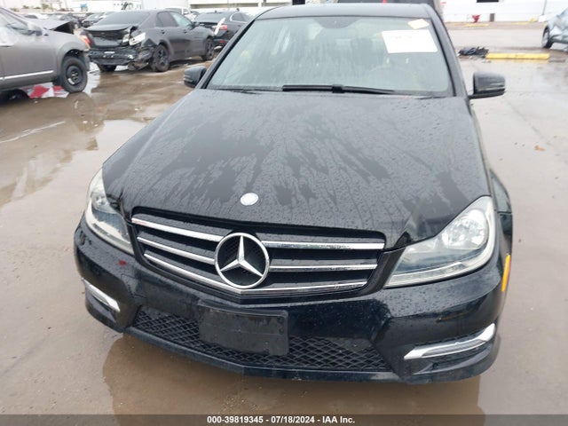 WDDGF4HB7EA933170 Mercedes-Benz C 250 Luxury/sport