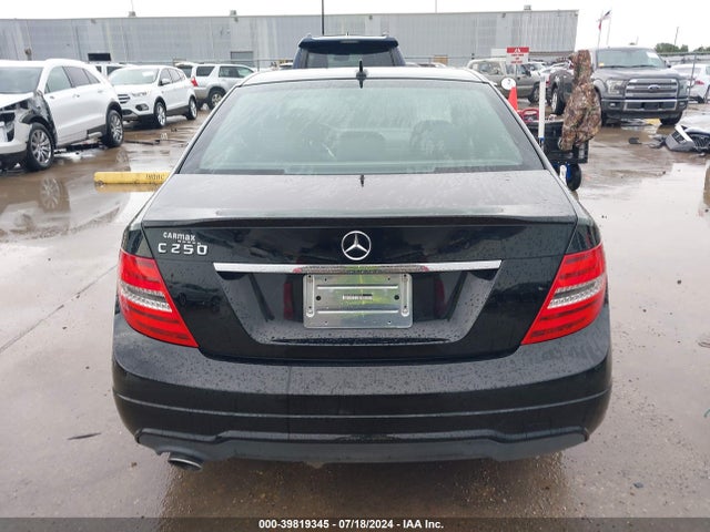 WDDGF4HB7EA933170 Mercedes-Benz C 250 Luxury/sport
