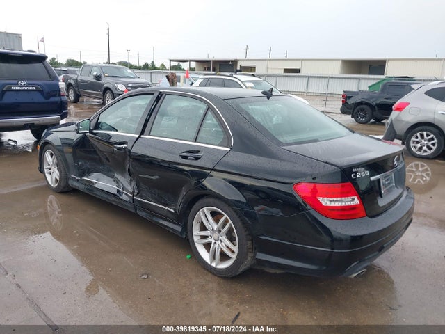 WDDGF4HB7EA933170 Mercedes-Benz C 250 Luxury/sport