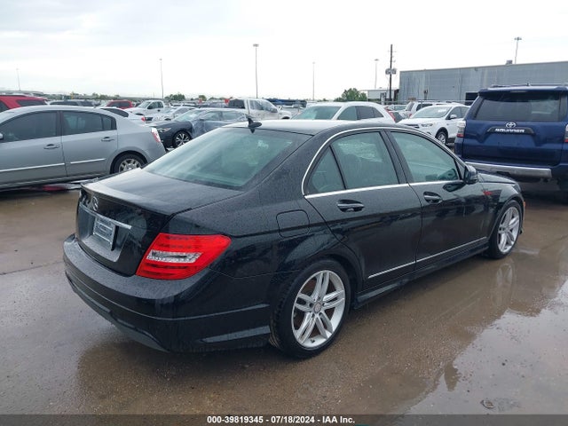 WDDGF4HB7EA933170 Mercedes-Benz C 250 Luxury/sport