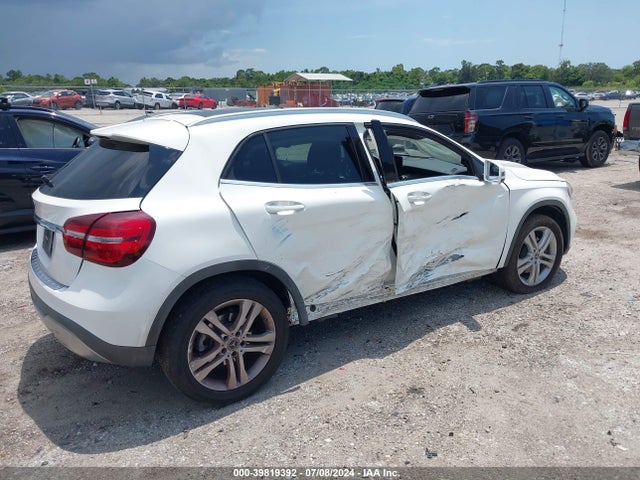 WDCTG4EB5KU006277 Mercedes-Benz GLA 250