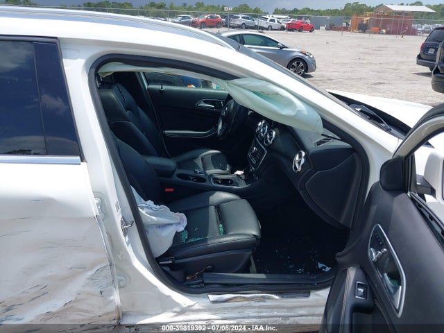 WDCTG4EB5KU006277 Mercedes-Benz GLA 250