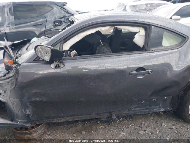 Toyota GR86 2022 JF1ZNBC10N8757200 Image 14