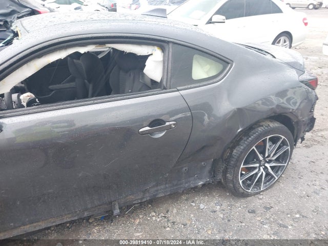 Toyota GR86 2022 JF1ZNBC10N8757200 Image 17