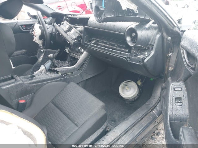 Toyota GR86 2022 JF1ZNBC10N8757200 Image 5