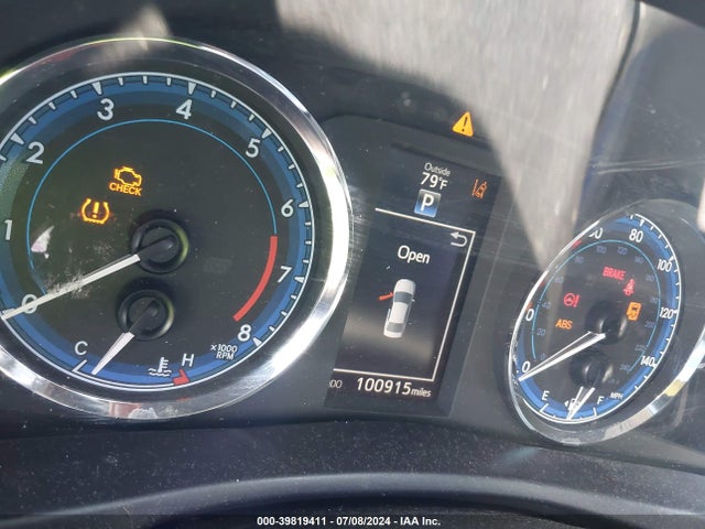 Toyota COROLLA SE 2018 5YFBURHE1JP754386 Image 14