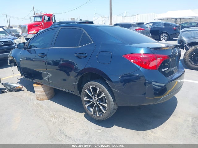 Toyota COROLLA SE 2018 5YFBURHE1JP754386 Image 3