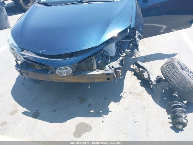 Toyota COROLLA SE 2018 5YFBURHE1JP754386 Image 6
