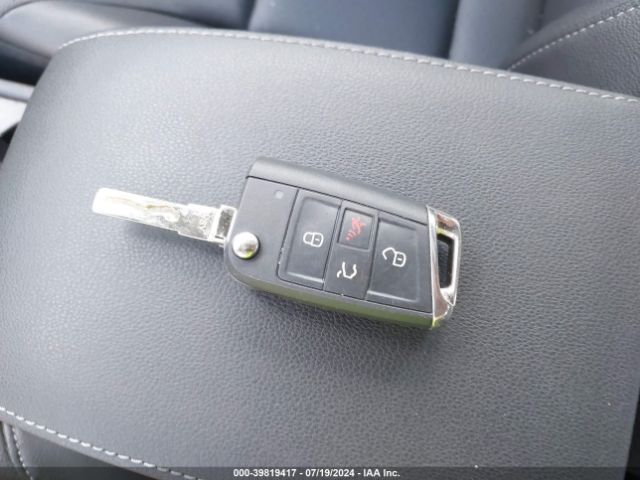 3VW217AU9GM017562 Volkswagen Golf Tsi Se 4-door