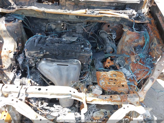 Toyota RAV4 LE 2018 2T3ZFREV3JW434313 Image 10