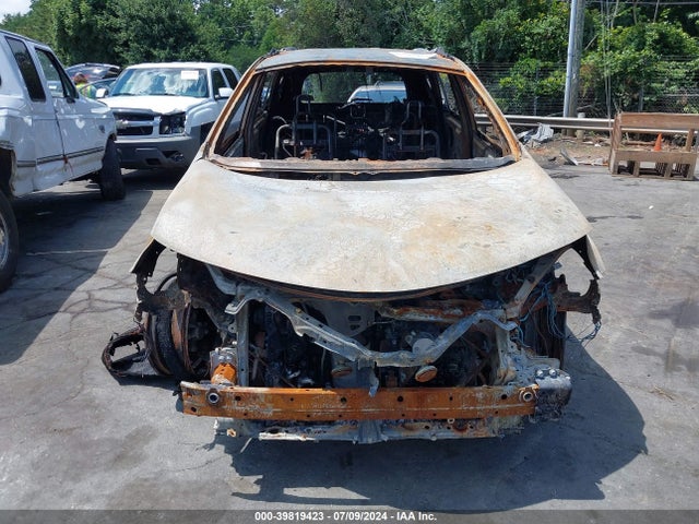 Toyota RAV4 LE 2018 2T3ZFREV3JW434313 Image 6