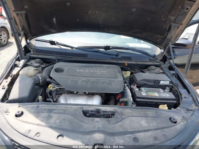 1C3CCCBBXFN530139 Chrysler 200 S