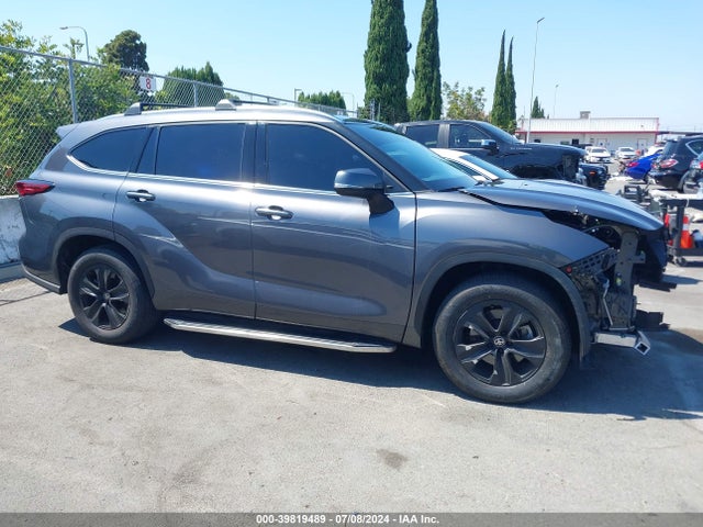 Toyota Highlander Xle 2021 5TDHZRAH4MS063493 Image 14