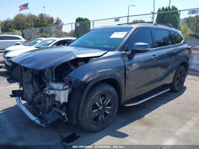 Toyota Highlander Xle 2021 5TDHZRAH4MS063493 Image 2