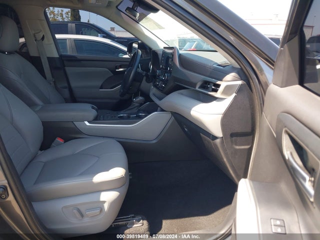 Toyota Highlander Xle 2021 5TDHZRAH4MS063493 Image 5