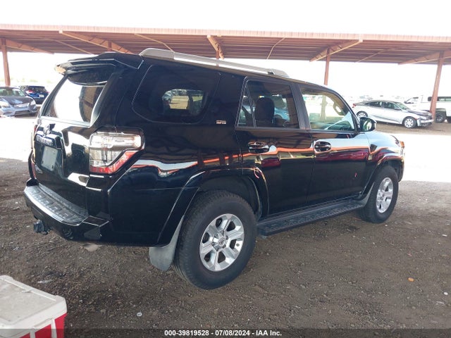 Toyota 4RUNNER SR5 2018 JTEZU5JR4J5171369 Image 4