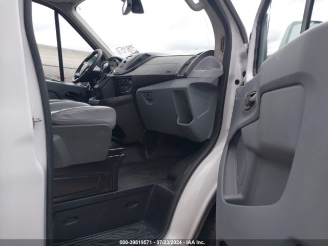 1FMZK1CM4KKA11981 Ford Transit-150 Xl