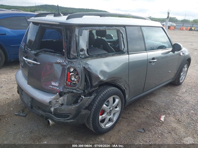 2010 MINI COOPER S CLUBMAN WMWMM3C56ATP94112 Photo 3
