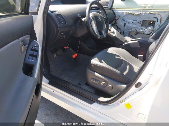 Toyota Prius Four 2015 JTDKN3DU1F0407147 Image 5