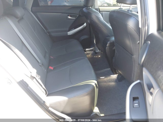 Toyota Prius Four 2015 JTDKN3DU1F0407147 Image 8