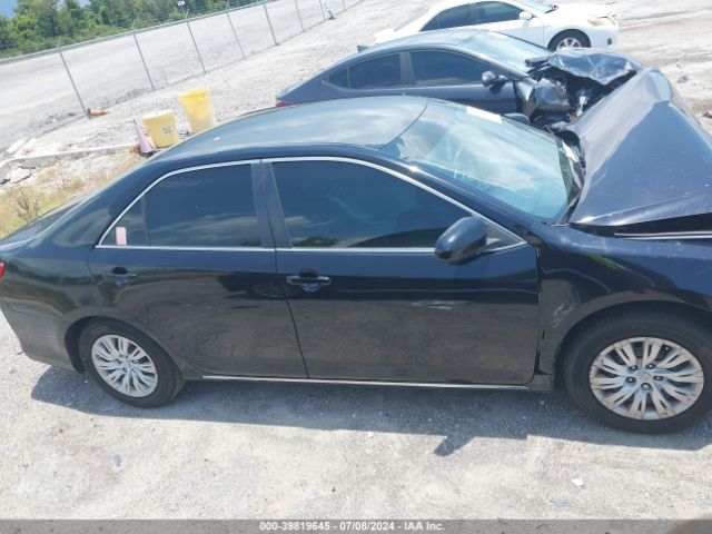 4T4BF1FK1ER354049 Toyota CAMRY LE