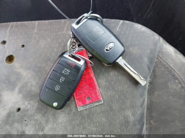 5XXGM4A79FG364561 KIA Optima Lx