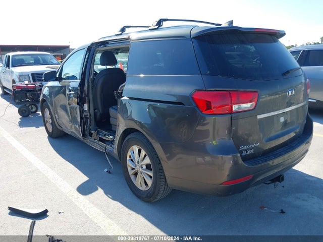 KIA SEDONA LX 2017 KNDMB5C19H6281284 Image 3