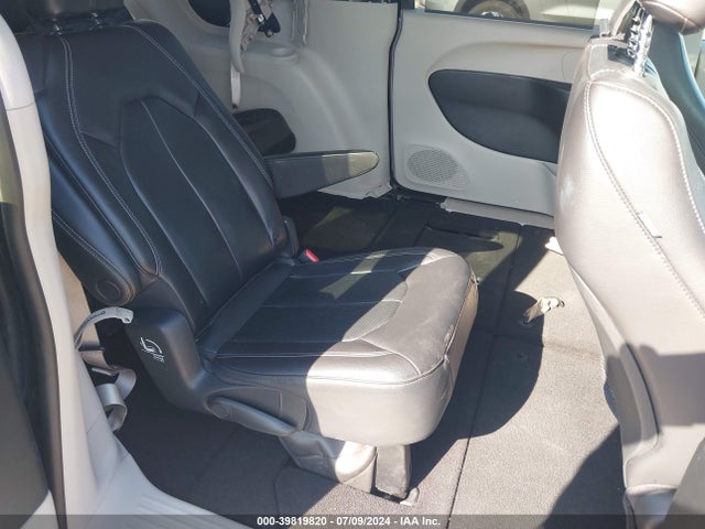 2C4RC1BG6NR136774 Chrysler Pacifica Touring L