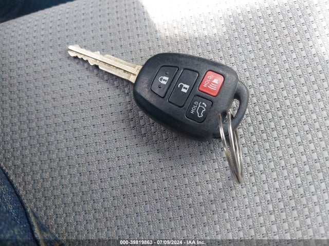 Toyota Rav4 Xle 2016 2T3RFREVXGW503734 Image 11