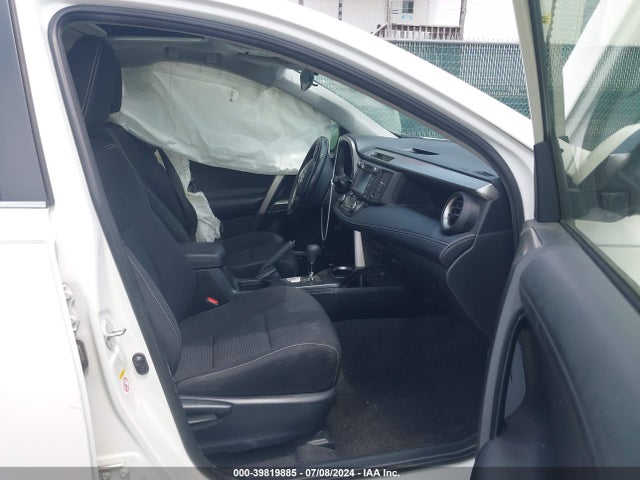 Toyota Rav4 Xle 2018 JTMRFREV7JJ735617 Image 5