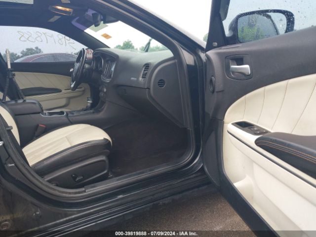 2C3CDXJG8GH357670 Dodge Charger Sxt
