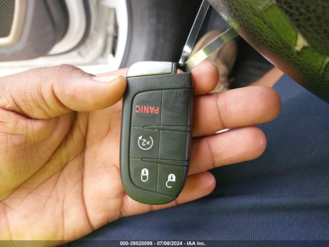 ZACCJBDBXHPE70902 Jeep Renegade Limited 4x4