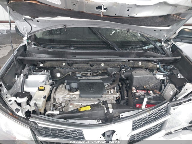 Toyota RAV4 LE 2014 JTMBFREV0ED049778 Image 10