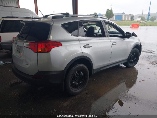Toyota RAV4 LE 2014 JTMBFREV0ED049778 Image 4