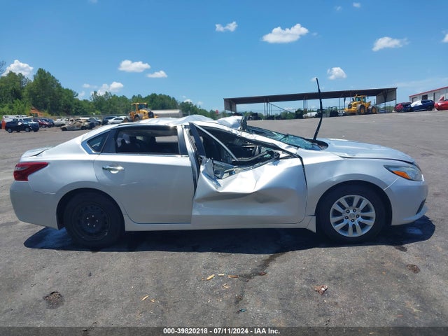 Nissan Altima 2.5 S 2018 1N4AL3AP6JC108024 Image 13