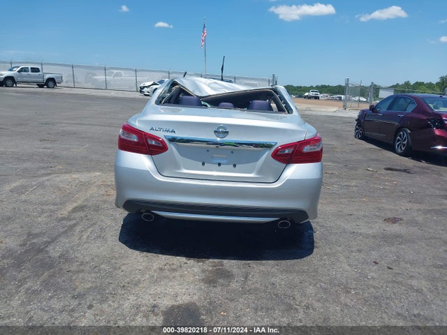 Nissan Altima 2.5 S 2018 1N4AL3AP6JC108024 Image 16