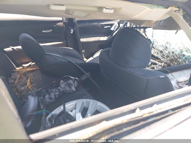 Nissan Altima 2.5 S 2018 1N4AL3AP6JC108024 Image 8