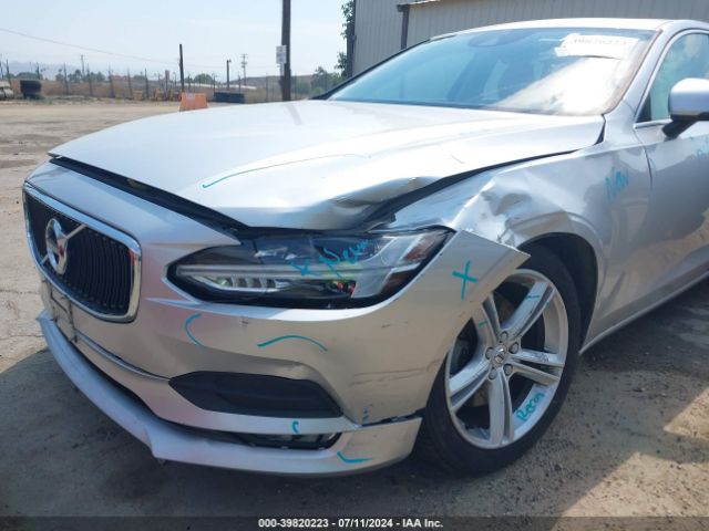 LVY982AK0JP006376 Volvo S90 T5 Momentum
