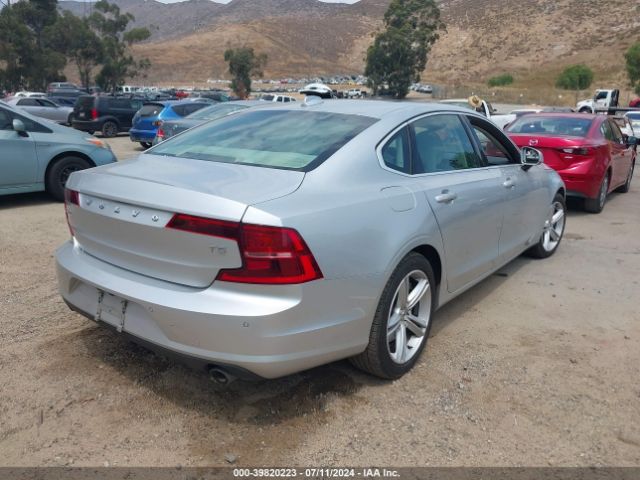 LVY982AK0JP006376 Volvo S90 T5 Momentum