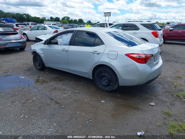 Toyota COROLLA LE 2017 5YFBURHE9HP616122 Image 3