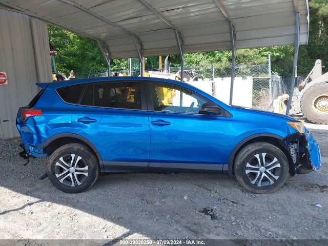 Toyota RAV4 LE 2018 JTMBFREV2JJ217660 Image 14