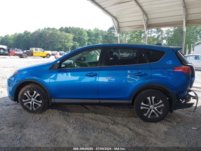 Toyota RAV4 LE 2018 JTMBFREV2JJ217660 Image 15