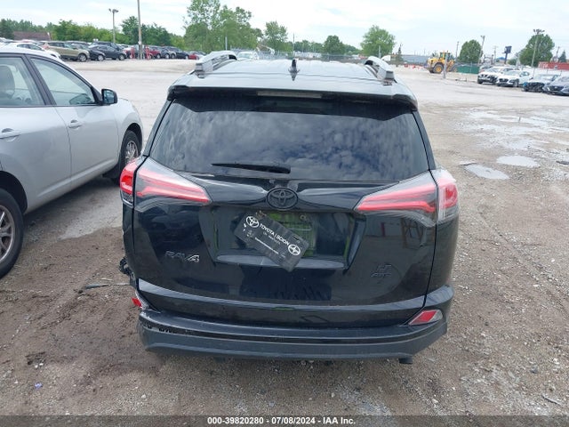Toyota RAV4 LE 2017 2T3BFREV5HW587061 Image 16