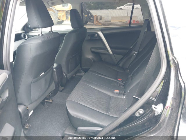 Toyota RAV4 LE 2017 2T3BFREV5HW587061 Image 8