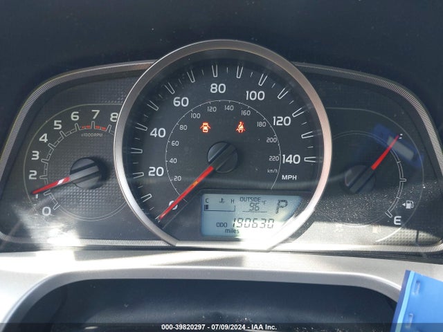 Toyota RAV4 LE 2014 JTMZFREV7EJ008869 Image 7